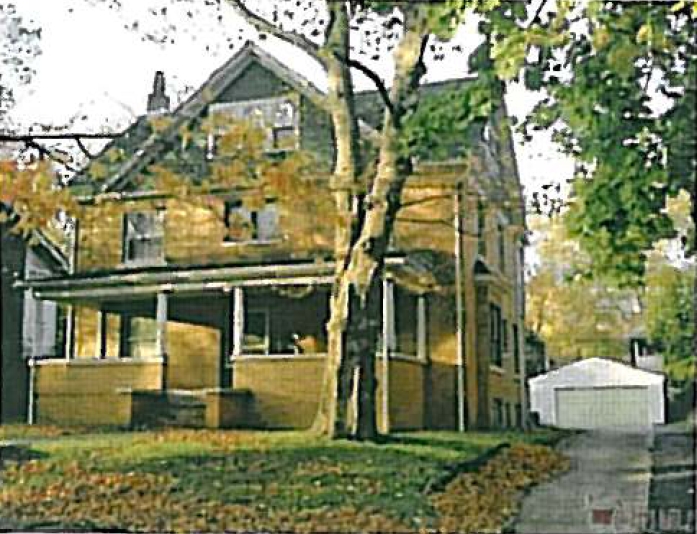 270 Fairgreen Ave in Youngstown, OH - Building Photo