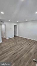 523 E Tabor Rd in Philadelphia, PA - Building Photo - Building Photo
