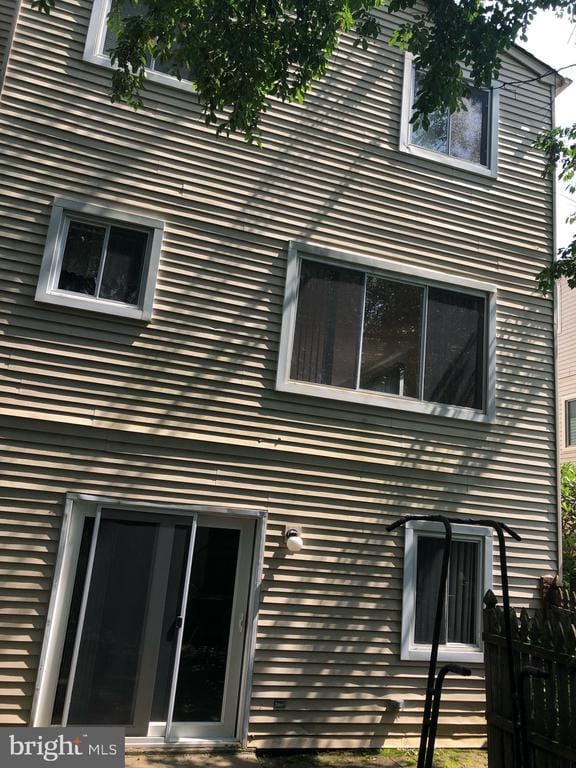 9244 Jamison Ave in Philadelphia, PA - Building Photo - Building Photo