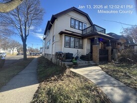 2578 N 52nd St in Milwaukee, WI - Building Photo