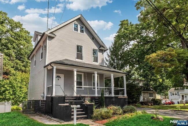property at 53 Davis Dr