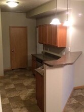 1449 34th Ave SE in Minot, ND - Building Photo - Building Photo