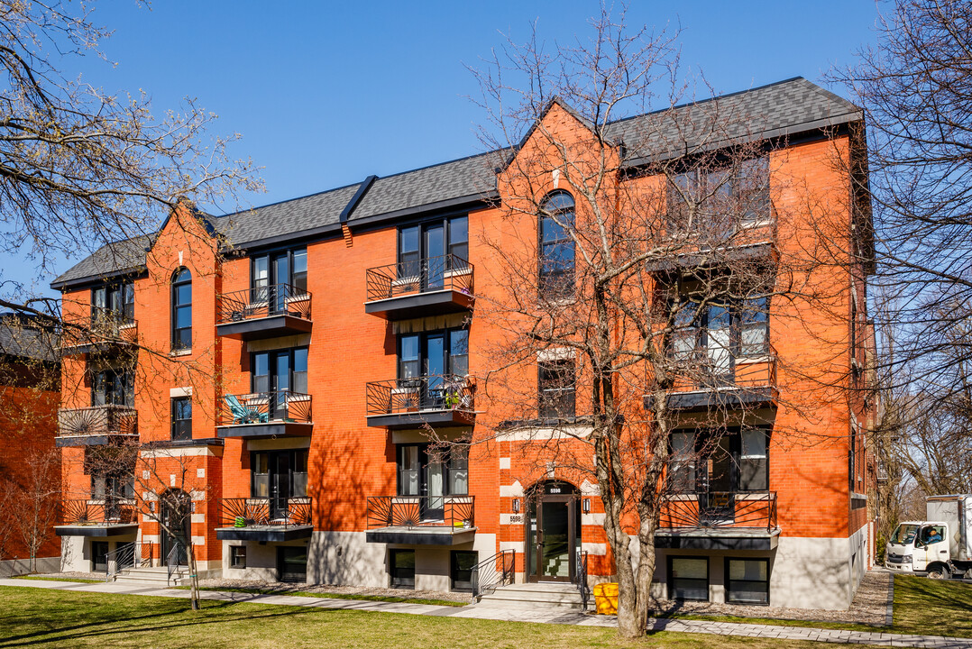 Jardins Des Saules in Montréal, QC - Building Photo