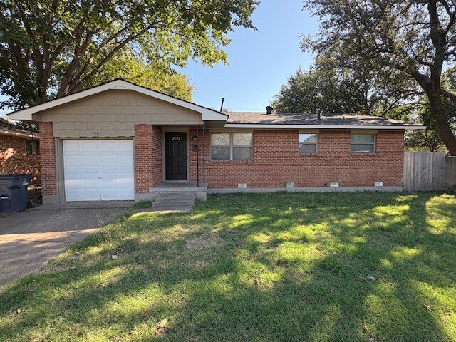 407 NW 53rd St in Lawton, OK - Building Photo