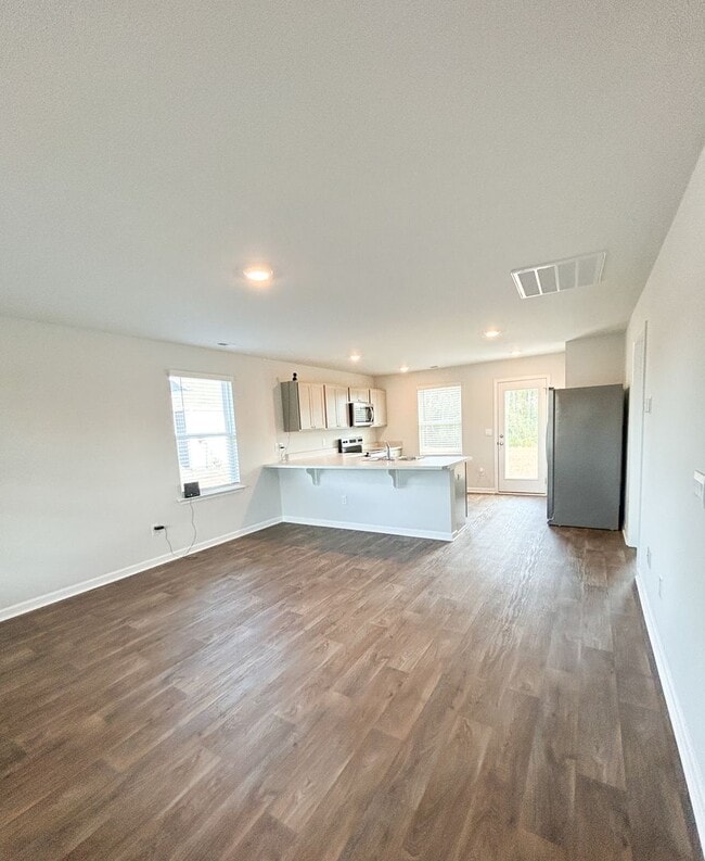 4008 Cypress Frst Wy in Bolivia, NC - Building Photo - Building Photo