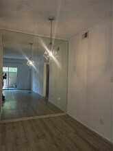 10051 Westpark Dr in Houston, TX - Building Photo - Building Photo