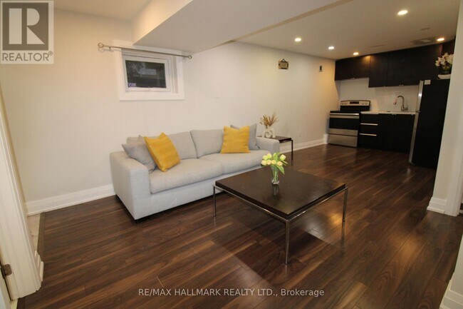 158 Kingshill Rd in Richmond Hill, ON - Building Photo - Building Photo