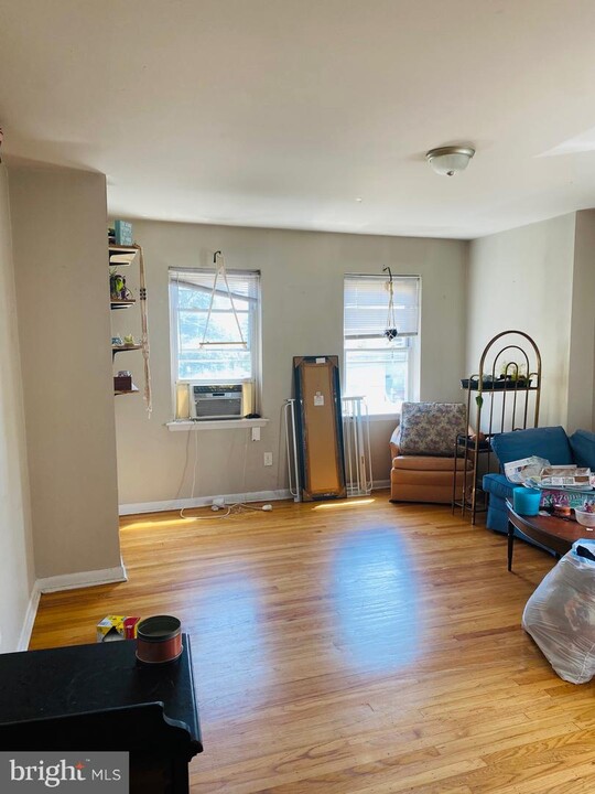 525 N 32nd St-Unit -2 in Philadelphia, PA - Foto de edificio