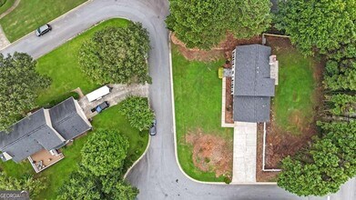 2620 Valencia Dr NE in Marietta, GA - Building Photo - Building Photo