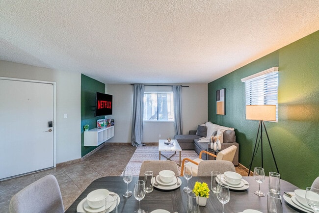 8550 E McDowell Rd in Scottsdale, AZ - Building Photo - Building Photo