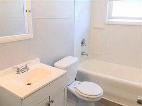 2759 Harris Ave in Cincinnati, OH - Building Photo - Building Photo