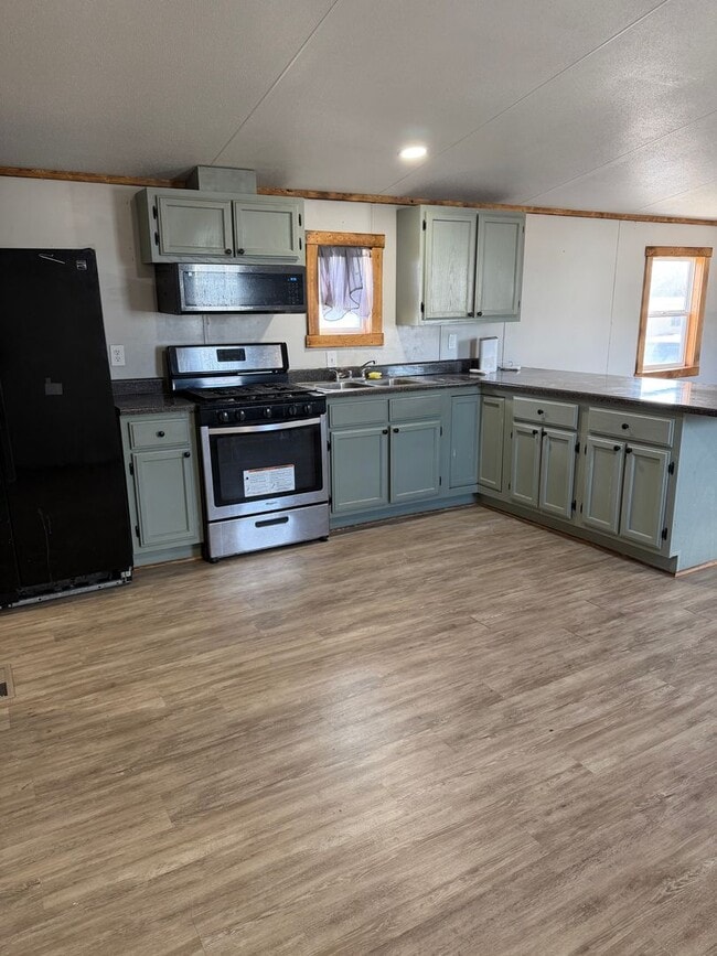 property at 16030 S Missouri 37 Businesss