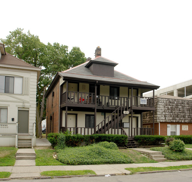 95 E 11th Ave in Columbus, OH - Foto de edificio - Building Photo