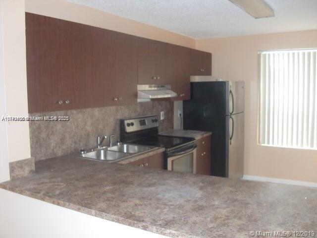 2204 SW 81st Ave, Unit 102-14 in Miramar, FL - Building Photo - Building Photo