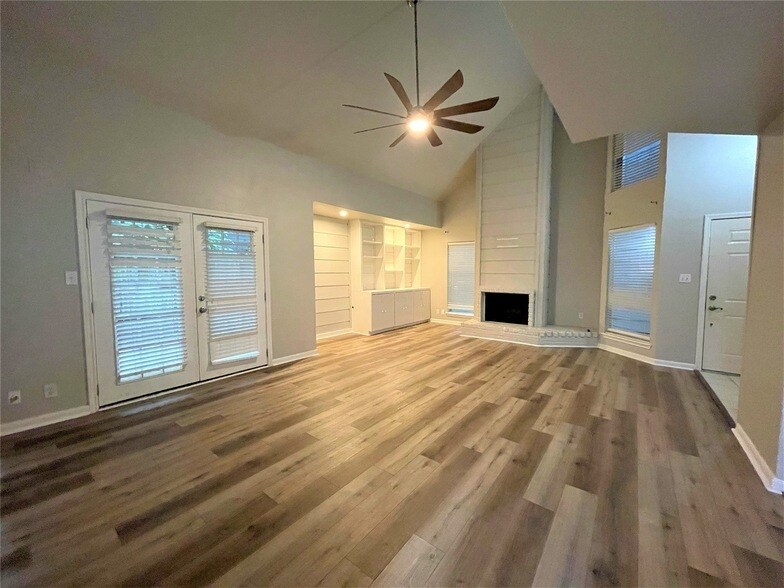 9206 N Allegro St in Houston, TX - Building Photo