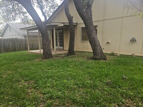 9230 Ridge Breeze in San Antonio, TX - Building Photo - Building Photo