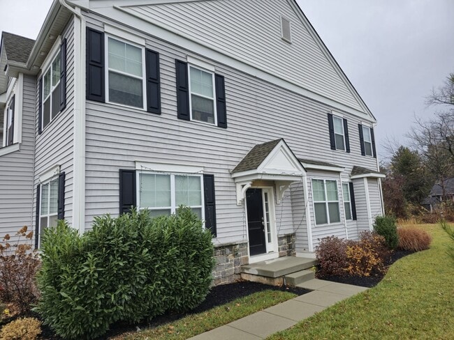 100 Everleigh Dr in Royersford, PA - Building Photo - Building Photo