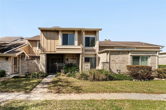 11614 Village Pl Dr
