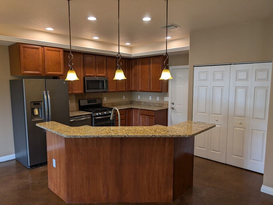 2300 3rd Ave in Clarkston, WA - Building Photo