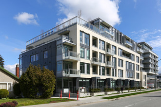 563 King Edward Ave W in Vancouver, BC - Building Photo - Building Photo