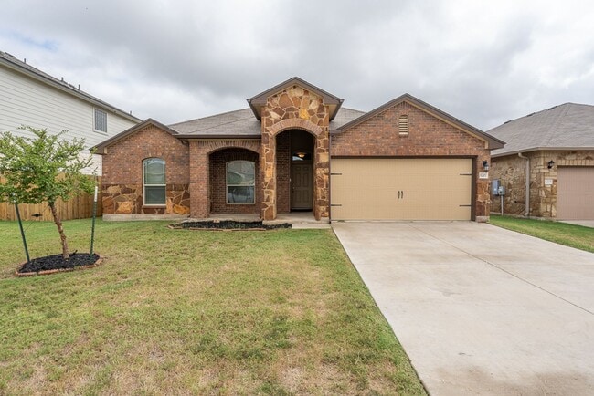 property at 1207 Blue Leaf Dr