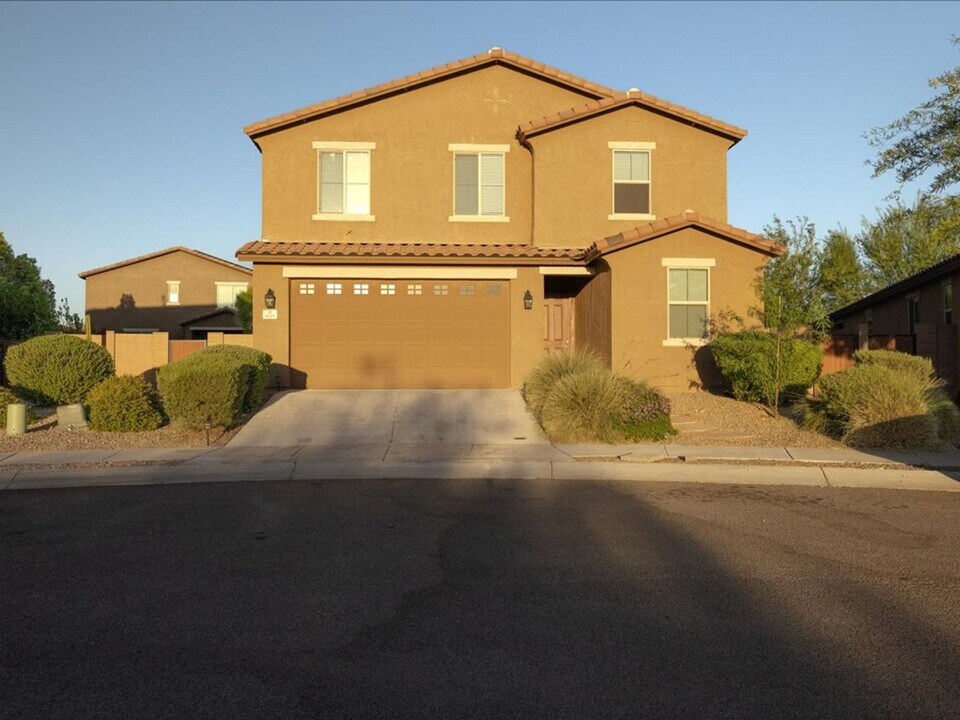 6535 E Vuelta Tierra Blanca in Tucson, AZ - Building Photo