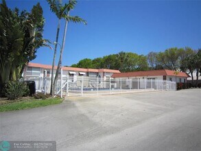 3550 NW 8th Ave in Pompano Beach, FL - Building Photo - Building Photo