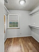 230 FM1283 in Pipe Creek, TX - Foto de edificio - Building Photo