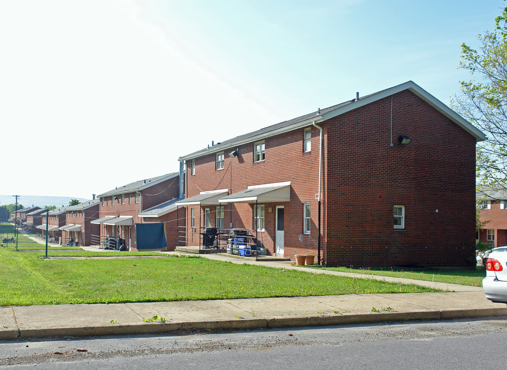 Bangor Heights in Scranton, PA - Building Photo