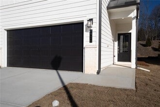 7325 Mulberry Trace Ln in Flowery Branch, GA - Foto de edificio - Building Photo