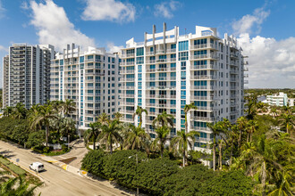 Sapphire Condos in Fort Lauderdale, FL - Building Photo - Building Photo