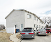 100-110 Diversey Ave in Elmhurst, IL - Foto de edificio - Building Photo