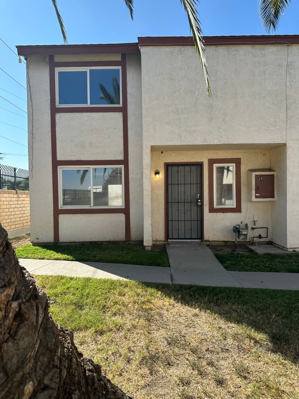 property at 347 N Eucalyptus Ave
