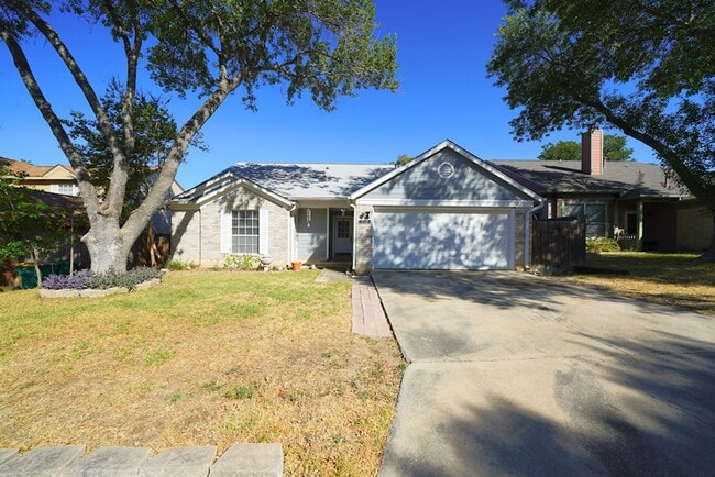 713 Meadow Top in Converse, TX - Building Photo - Building Photo