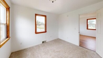 202 E St S in Glen Ullin, ND - Building Photo - Building Photo