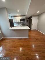 1458 Riverside Ave in Baltimore, MD - Building Photo