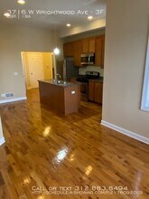 3716 W Wrightwood Ave-Unit -3F in Chicago, IL - Building Photo - Building Photo