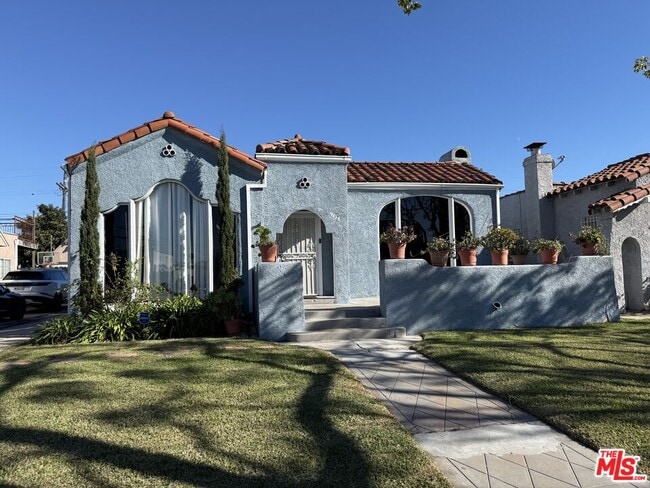 property at 9428 Harvard Blvd