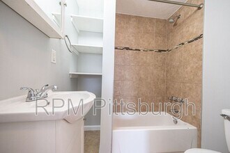 1908 Wharton St in Pittsburgh, PA - Building Photo - Building Photo