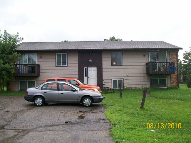 16005 Joplin Ave in Lakeville, MN - Foto de edificio - Building Photo