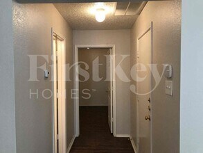 5704 Creekhollow Dr in Arlington, TX - Building Photo - Building Photo