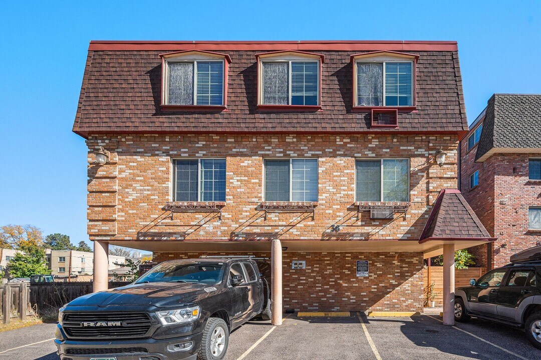 36 Emerson St in Denver, CO - Building Photo