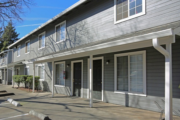 Cedar Park Apartments Chico CA in Chico, CA - Building Photo