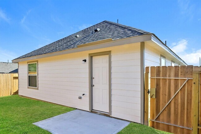 22211 Red Knot Run in Splendora, TX - Foto de edificio - Building Photo