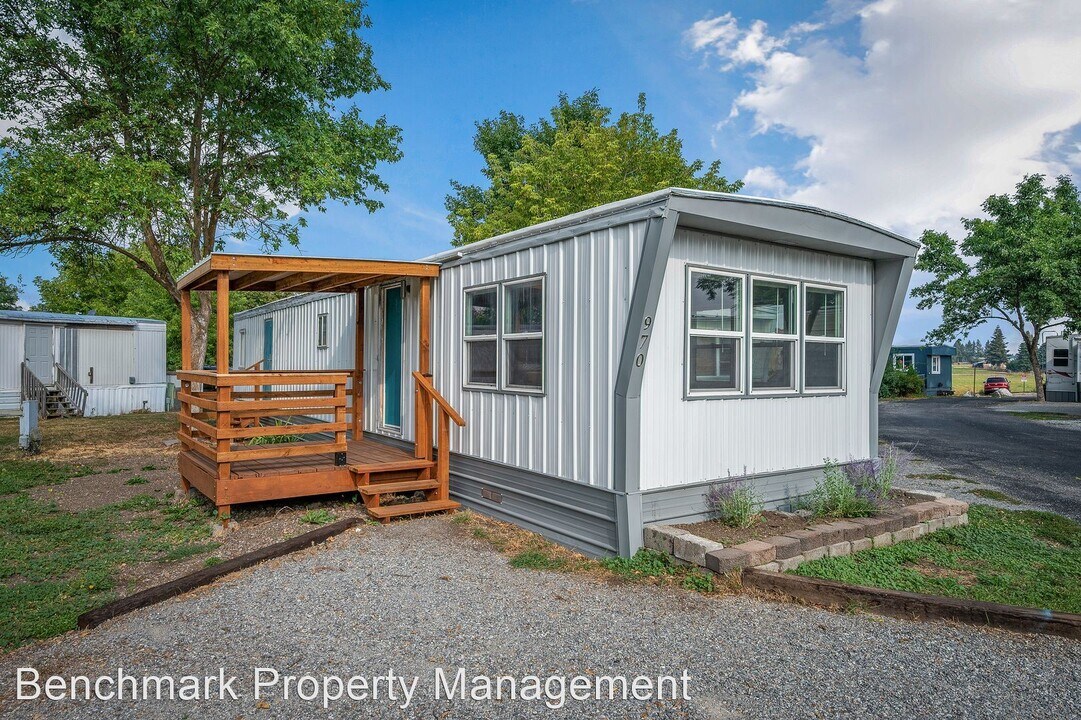 970 N Labelle Loop Photo