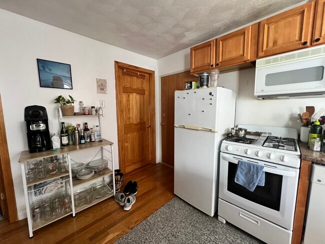 20 Hanover Ave in Boston, MA - Building Photo - Building Photo
