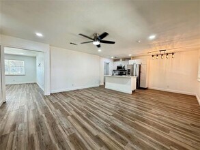 2309 Ruby Rd in Irving, TX - Building Photo - Building Photo