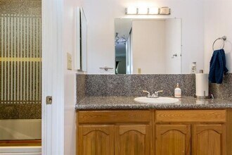 1033 Crestview Dr in Mountain View, CA - Building Photo - Building Photo