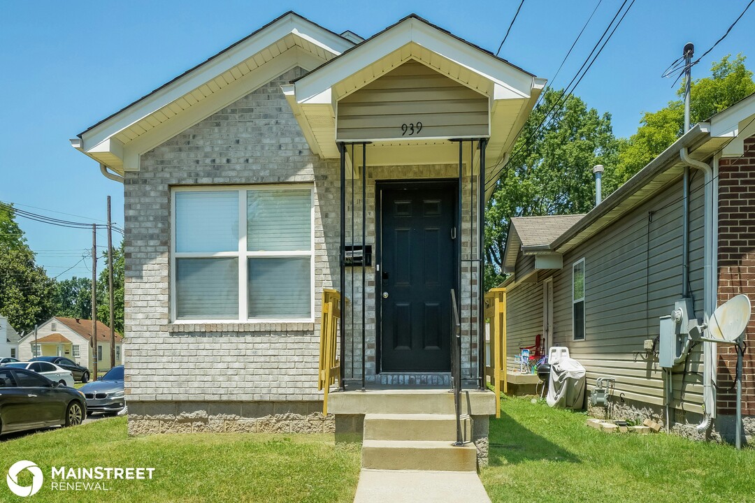 939 Camden Ave in Louisville, KY - Building Photo