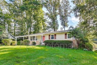 5406 Parkvale Terrace in Rockville, MD - Building Photo - Building Photo